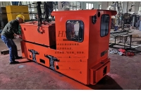 湘潭5噸礦用電機(jī)車(chē)用的什么牽引電機(jī)？